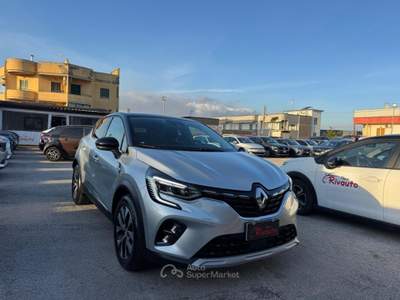 Renault Captur TCe 90 CV Techno Argento usata Volla
