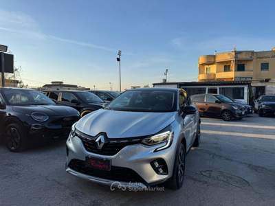 Renault Captur TCe 90 CV Techno Argento usata Volla