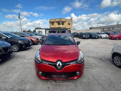 Renault Clio 0.9 TCe 12V 90CV Costume National Rosso usata Volla
