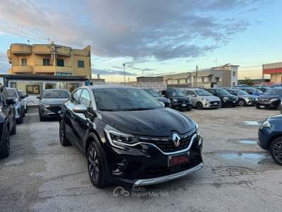 Renault Captur TCe 90 CV Techno Tetto Grigio Nero usata Volla