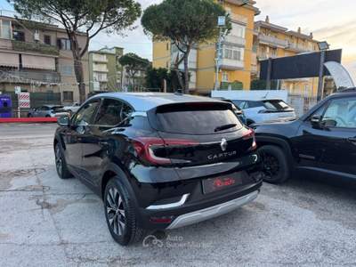 Renault Captur TCe 90 CV Techno Tetto Grigio Nero usata Volla