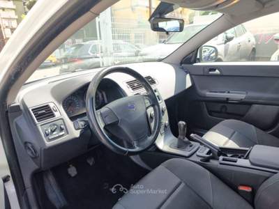 Volvo V50 1.6 D2 POLAR Bianco usata Volla