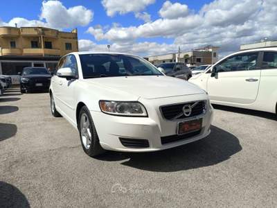 Volvo V50 1.6 D2 POLAR Bianco usata Volla