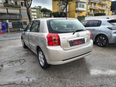 Toyota Corolla 1.4 D-4D M-MT 5 porte Sol ESP Argento usata Volla