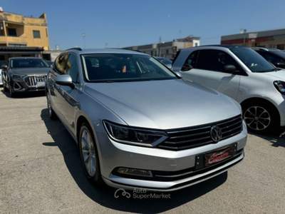 Volkswagen Passat 2.0 TDI 150 Cv DSG Executive BlueMotion Tech. Argento usata Volla