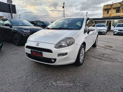 Fiat Punto 1.3 MJT II 75 CV 5 porte Street Bianco usata Volla