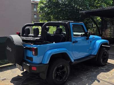 Jeep Wrangler JEEP PARI AL NUOVO MAI USATA IN FUORISTRADA Blu/Azzurro usata Reggio emilia