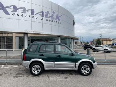 Suzuki Grand Vitara 2.0 TDI 4WD S.W. 5 PORTE DIESEL Verde usata San Vendemiano