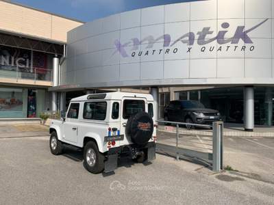 Land Rover Defender 90 2.2 TD4 PARAURTI CON VERRICELLO OMOLOGATO Bianco usata San Vendemiano