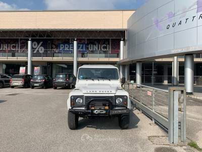 Land Rover Defender 90 2.2 TD4 PARAURTI CON VERRICELLO OMOLOGATO Bianco usata San Vendemiano