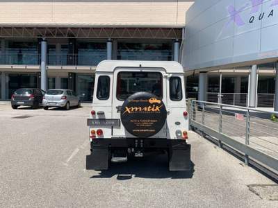 Land Rover Defender 90 2.4 TD4 Station Wagon 4 POSTI, ARIA + GANCIO Bianco usata San Vendemiano