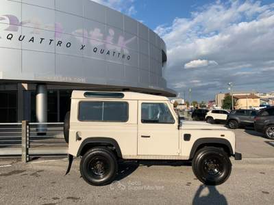 Land Rover Defender 90 2.4 TD4 SW FRIZIONE+DIFFERENZIALE NUOVI Bianco usata San Vendemiano