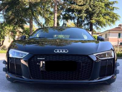 Audi R8 Coupé 5.2 FSI quattro S tronic plus Nero usata Sant'Angelo in vado