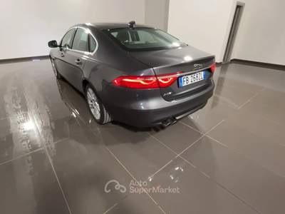 Jaguar XF JAGUA XF 2.0D PRESTIGE 180CV AUTO XF 2.0d Prestige 180cv auto Grigio usata Roma
