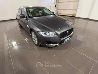 Jaguar XF JAGUA XF 2.0D PRESTIGE 180CV AUTO XF 2.0d Prestige 180cv auto Grigio usata Roma