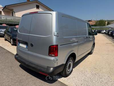 Volkswagen Transporter 2.0 TDI 110CV PC Furgone Business (PREZZO+IVA) Argento usata SAN PIETRO IN CARIANO