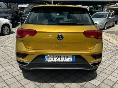 Volkswagen T-Roc SCR 150 CV DSG Business BlueMotion Technology Giallo usata Teano