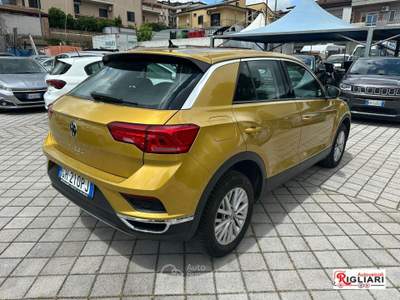Volkswagen T-Roc SCR 150 CV DSG Business BlueMotion Technology Giallo usata Teano