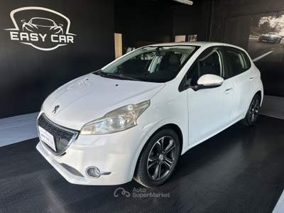 Peugeot 208 1.2 Vti 5 P Adatta a neo Patentati Bianco usata Santa Maria a Monte