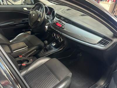 Alfa Romeo Giulietta 1.6 multijet TUTTA LA MANUTENZIONE SVOLTA Nero usata Torino