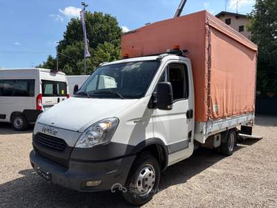Iveco Daily 35C13 Centina Fissa + Pedana idraulica 800Kg Bianco usata REGGIO EMILIA