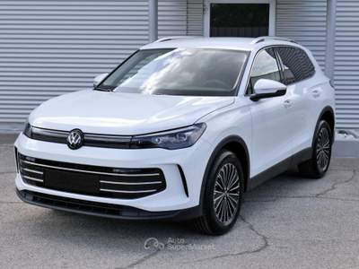Volkswagen Tiguan 2.0 Tdi 150cv Elegance Dsg Bianco usata Civita Castellana
