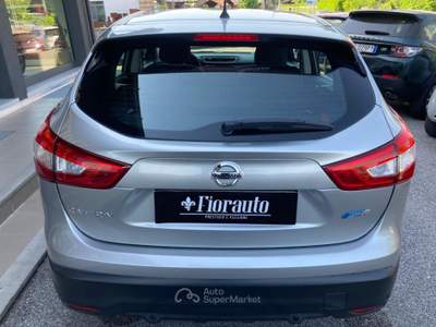 Nissan Qashqai 1.5 dCi DPF Tekna Argento usata Tarcento