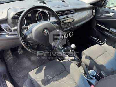 Alfa Romeo Giulietta ALFA ROMEO Giulietta 2.0 JTDm-2 140 CV Distinctive Nero usata Cuneo