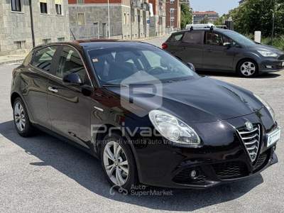 Alfa Romeo Giulietta ALFA ROMEO Giulietta 2.0 JTDm-2 140 CV Distinctive Nero usata Cuneo