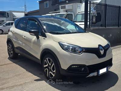 Renault Captur TCe 12V 90 CV Start&Stop Energy Hypnotic Beige usata Frattaminore