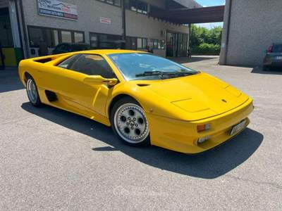 Lamborghini Diablo VT Giallo usata Bologna
