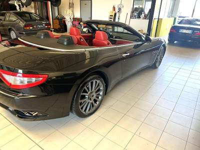 Maserati GranCabrio 4.7 V8 Nero usata Bologna