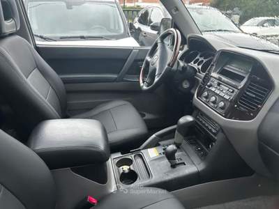 Mitsubishi Pajero 3.2 16V DI-D 3p. GLS Blu/Azzurro usata Bologna