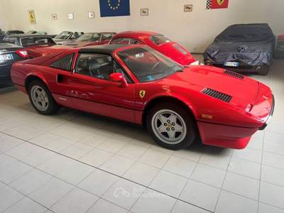 Ferrari 208 GTS Carburatori Targa Roma Rosso usata Bologna