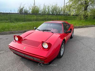 Ferrari 208 GTS Rosso usata Bologna