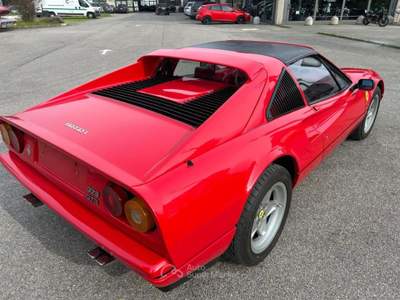 Ferrari 208 GTS Rosso usata Bologna