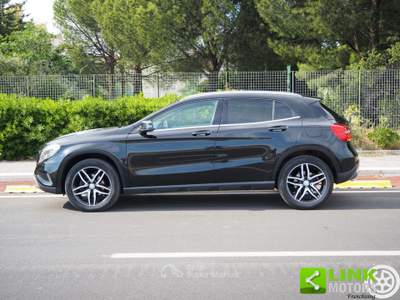 Mercedes-Benz GLA d Automatic 4Matic Premium Nero usata Bari