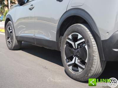 Peugeot 2008 1.5 HDI ALLURE EAT8 Grigio usata Bari