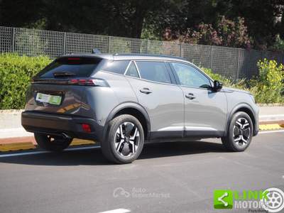 Peugeot 2008 1.5 HDI ALLURE EAT8 Grigio usata Bari