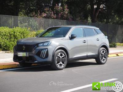 Peugeot 2008 1.5 HDI ALLURE EAT8 Grigio usata Bari