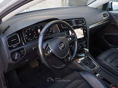 Volkswagen Golf 1.6 TDI 115 CV DSG 5p. Highline BlueMotion Bianco usata Bari