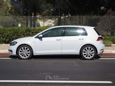 Volkswagen Golf 1.6 TDI 115 CV DSG 5p. Highline BlueMotion Bianco usata Bari