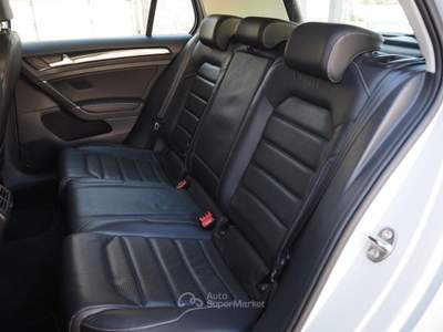 Volkswagen Golf 1.6 TDI 115 CV DSG 5p. Highline BlueMotion Bianco usata Bari