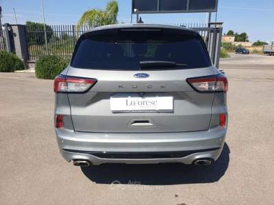 Ford Kuga 1.5 EcoBlue 120 CV 2WD ST-Line Grigio usata Taranto