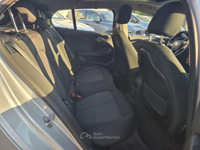 BMW Serie 1 116d d 5p. Business Advantage Argento usata Taranto