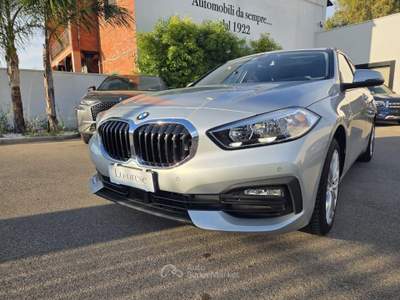 BMW Serie 1 116d d 5p. Business Advantage Argento usata Taranto