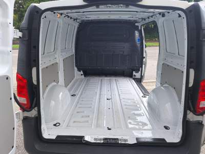 Mercedes-Benz Vito 1.7 110 CDI PC Furgone Compact N°GA604 Bianco usata Rossano Veneto