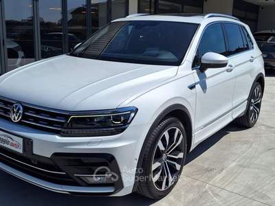 Volkswagen Tiguan 2.0 TDI 190 CV DSG 4MOTION Advanced R-LINE N°FR096 Bianco usata Rossano Veneto