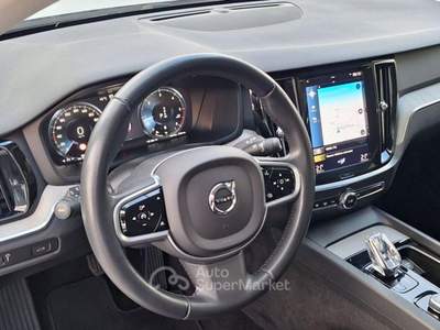 Volvo V60 B4 (d) Geartronic Inscription N°GG588 Bianco usata Rossano Veneto