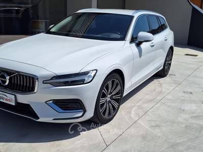 Volvo V60 B4 (d) Geartronic Inscription N°GG588 Bianco usata Rossano Veneto